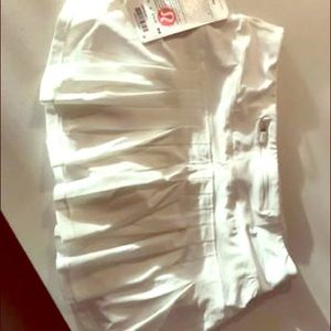 COPY - Lululemon Circuit Breaker II skirt.